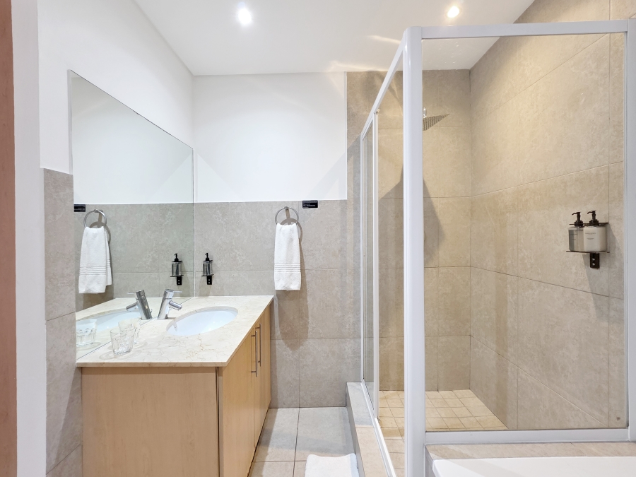 2 Bedroom Property for Sale in Cape Town City Centre Western Cape